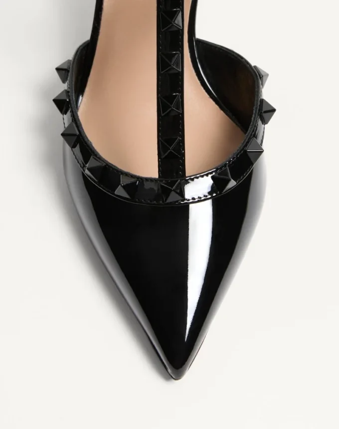 Pantofi cu toc Rockstud din piele lăcuită, cu curele și ținte asortate, 65 mm