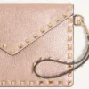 Pochetă Rockstud din piele de vițel granulată laminată Pochetă Rockstud din piele de vițel granulată laminată