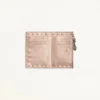Portcard Rockstud din piele de vițel laminată cu fermoar Portcard Rockstud din piele de vițel laminată cu fermoar