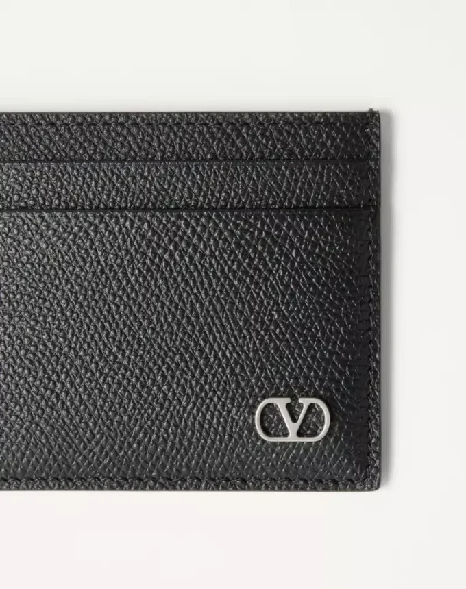 Portcard Valentino Garavani Vlogo Signature din piele de vițel granulată Portcard Valentino Garavani Vlogo Signature din piele de vițel granulată