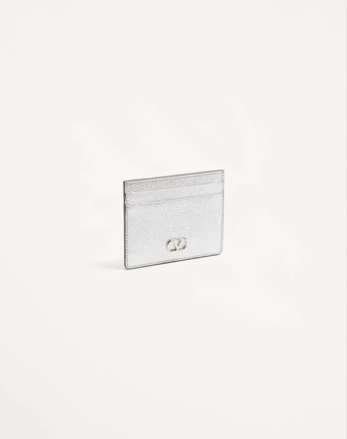 Portcard VLogo Signature din piele de vițel laminată cu textură granulată