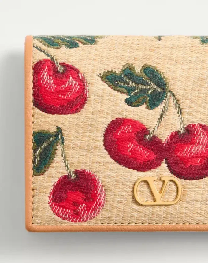 Portofel Vlogo Signature Cherryfic din rafia jacquard
