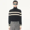 Pulover din lână cu guler înalt și broderie VLogo de la Valentino Pulover din lână cu guler înalt și broderie VLogo de la Valentino