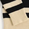Pulover din lână cu guler înalt și broderie VLogo de la Valentino Pulover din lână cu guler înalt și broderie VLogo de la Valentino