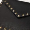 Pungă Rockstud din piele de vițel granulată Pungă Rockstud din piele de vițel granulată