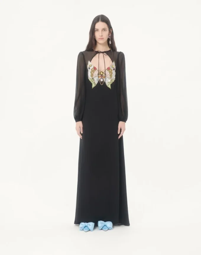 Rochie lungă din georgette brodată Rochie lungă din georgette brodată
