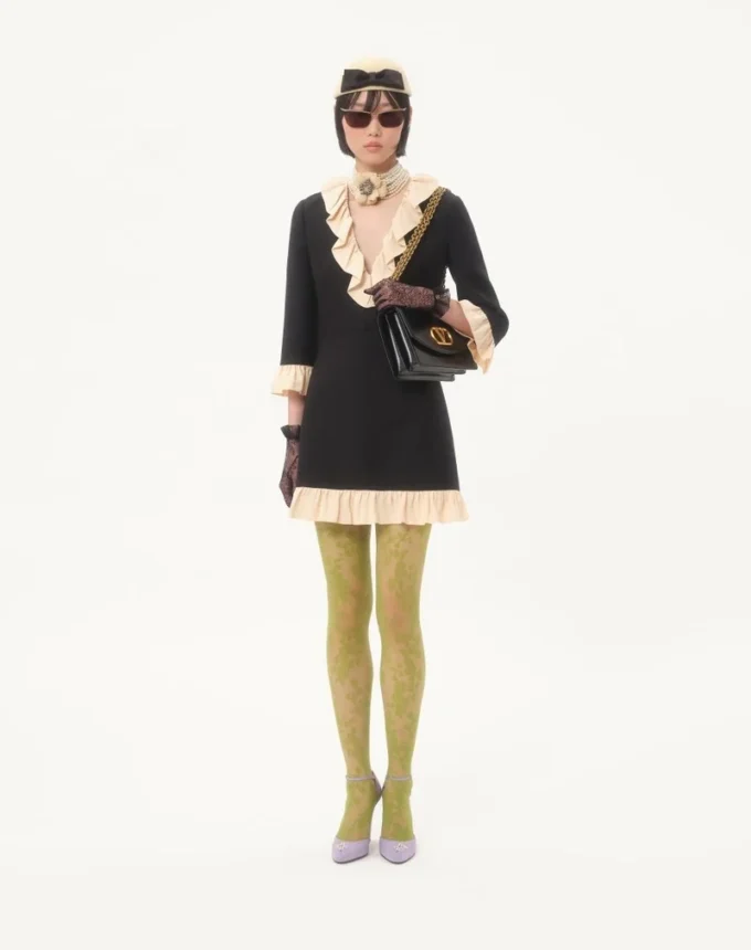 Rochie scurtă din crep couture Rochie scurtă din crep couture