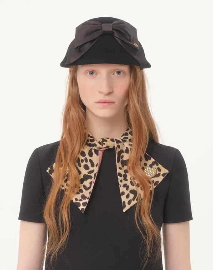 Rochie scurtă din crep couture Rochie scurtă din crep couture