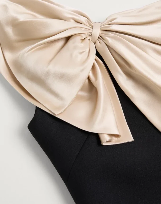 Rochie scurtă din crep couture Rochie scurtă din crep couture