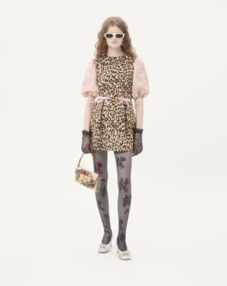 Rochie scurtă din crep couture cu imprimeu animalier Rochie scurtă din crep couture cu imprimeu animalier