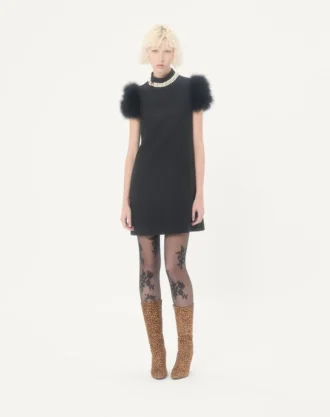 Rochie scurtă din crep couture cu pene Rochie scurtă din crep couture cu pene