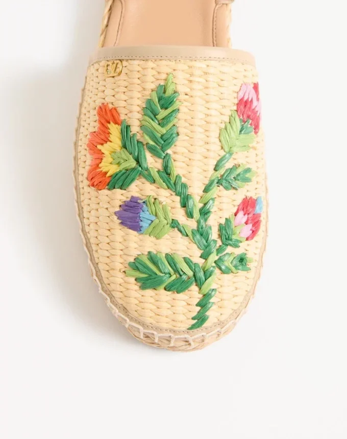 Sandale Bribri din rafie cu broderie florală Sandale Bribri din rafie cu broderie florală