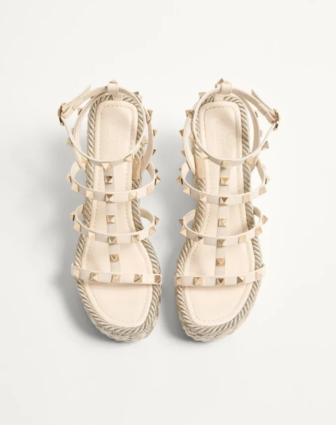 Sandale cu platformă din piele de vițel Rockstud cu curele 95 mm Sandale cu platformă din piele de vițel Rockstud cu curele 95 mm