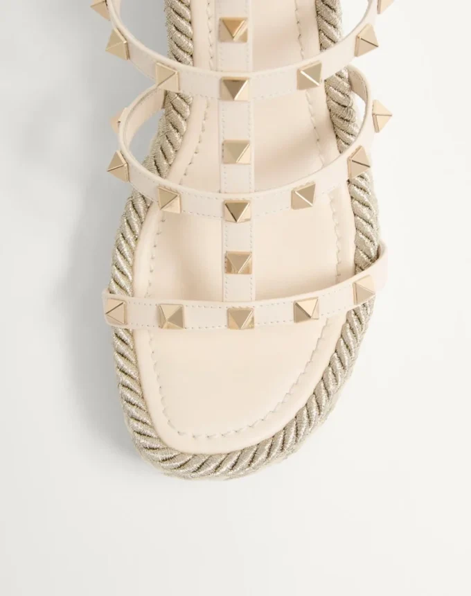Sandale cu platformă din piele de vițel Rockstud cu curele 95 mm Sandale cu platformă din piele de vițel Rockstud cu curele 95 mm