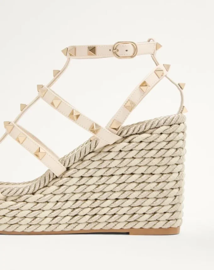 Sandale cu platformă din piele de vițel Rockstud cu curele 95 mm Sandale cu platformă din piele de vițel Rockstud cu curele 95 mm