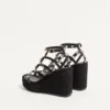 Sandale cu platformă și curea la gleznă Rockstud din piele de vițel 95 mm Sandale cu platformă și curea la gleznă Rockstud din piele de vițel 95 mm