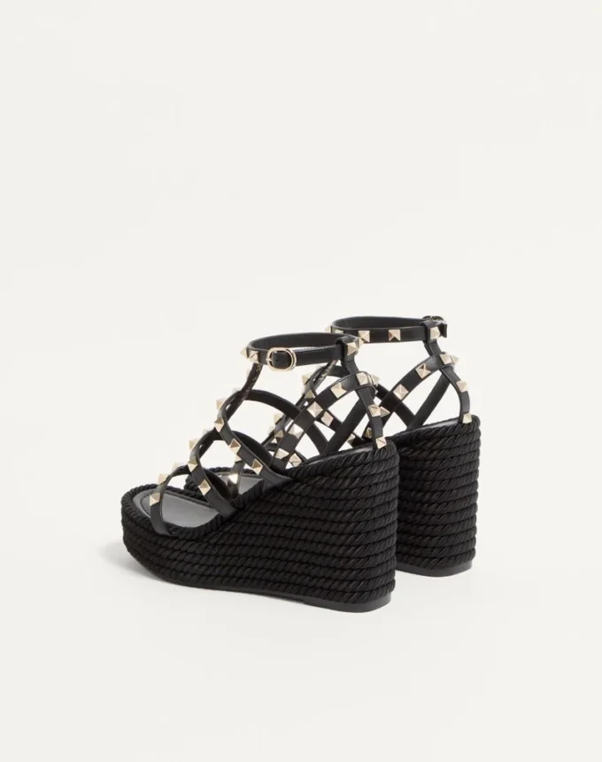 Sandale cu platformă și curea la gleznă Rockstud din piele de vițel 95 mm Sandale cu platformă și curea la gleznă Rockstud din piele de vițel 95 mm