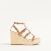 Sandale cu platformă Rockstud cu curele din piele de vițel 95 mm Sandale cu platformă Rockstud cu curele din piele de vițel 95 mm