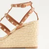 Sandale cu platformă Rockstud cu curele din piele de vițel 95 mm Sandale cu platformă Rockstud cu curele din piele de vițel 95 mm