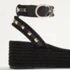 Sandale cu platformă Rockstud din piele de vițel 45 mm Sandale cu platformă Rockstud din piele de vițel 45 mm