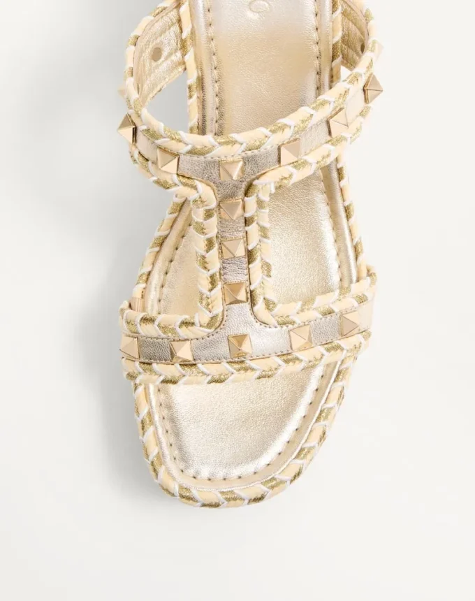 Sandale cu platformă Rockstud din piele nappa laminată 90 mm Sandale cu platformă Rockstud din piele nappa laminată 90 mm