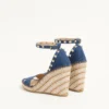 Sandale cu talpă dublă Rockstud din denim 105 mm Sandale cu talpă dublă Rockstud din denim 105 mm
