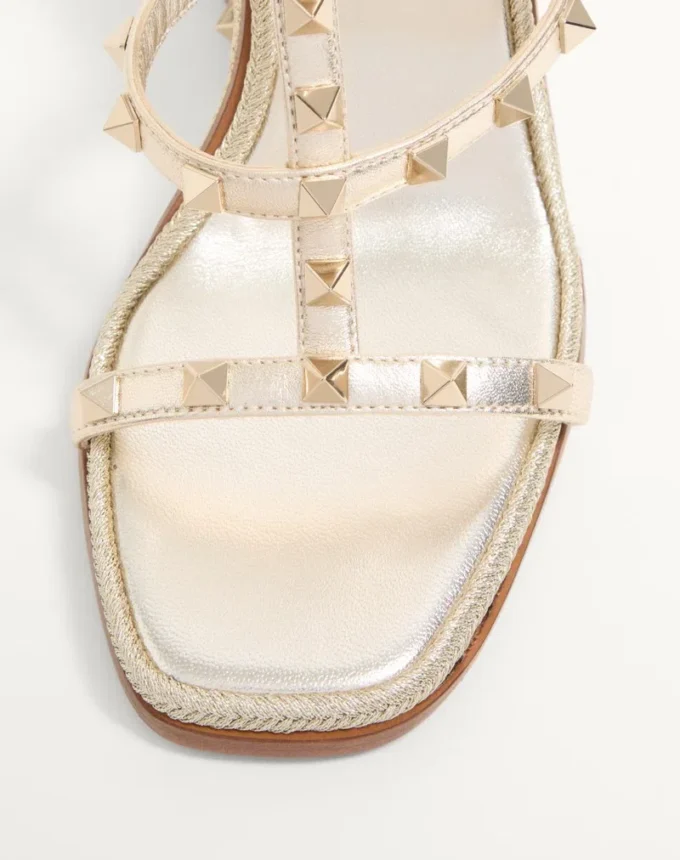 Sandale cu talpă înaltă Rockstud din piele nappa laminată cu broderie Cornely 100 mm