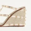 Sandale cu talpă înaltă Rockstud din piele nappa laminată cu broderie Cornely 100 mm