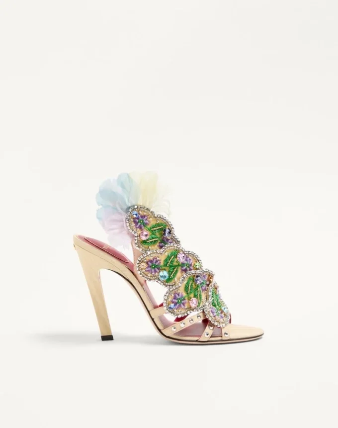 Sandale Dans Le Foyer din țesătură moiré cu broderie florală și pene 105 mm Sandale Dans Le Foyer din țesătură moiré cu broderie florală și pene 105 mm