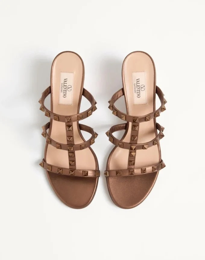 Sandale Rockstud din piele de vițel metalizată 60 mm