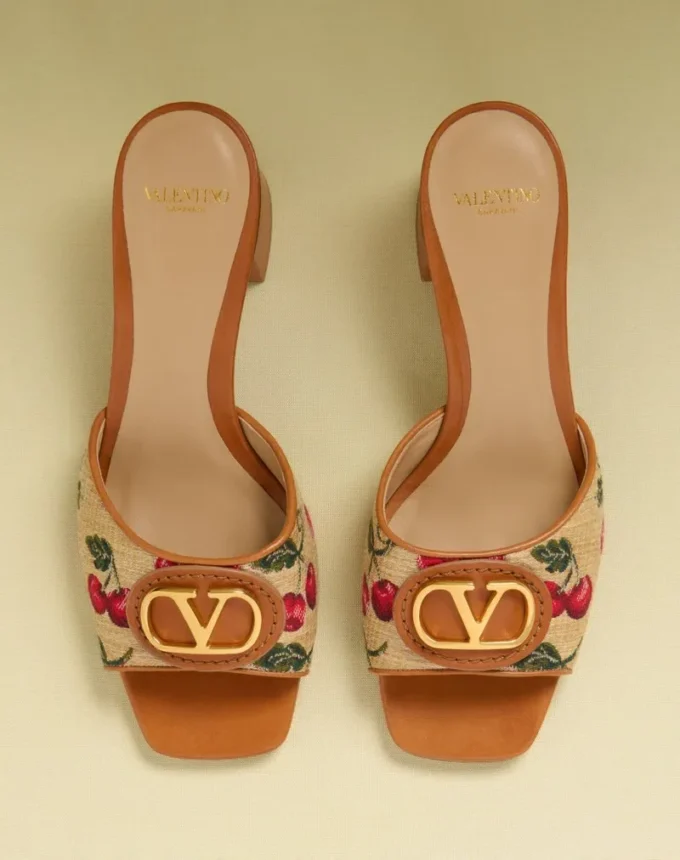 Sandale Vlogo Signature Cherryfic Slide 60 mm Sandale Vlogo Signature Cherryfic Slide 60 mm