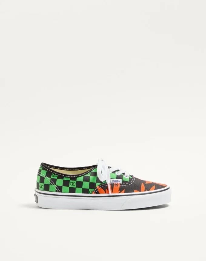 Valentino Garavani și Vans Adidași din țesătură cu talpă joasă, imprimeu VLogo Checkerboard și imprimeu Tropical Leaves