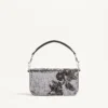 Valentino Garavani Locò Geantă mică de umăr brodată cu logo bijuterie Valentino Garavani Locò Geantă mică de umăr brodată cu logo bijuterie