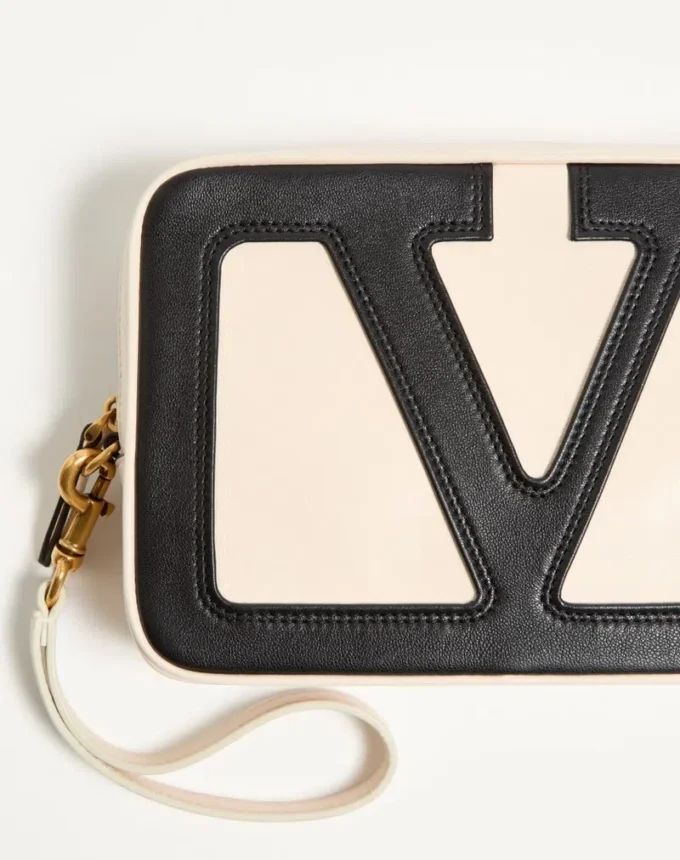 Valentino Garavani Viva Superstar Pungă din piele nappa Valentino Garavani Viva Superstar Pungă din piele nappa