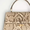 Valentino Garavani Vsling Geantă mică din piele de piton Valentino Garavani Vsling Geantă mică din piele de piton