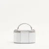 VLogo Signature Mini Vanity Bag din piele de vițel laminată cu textură granulată