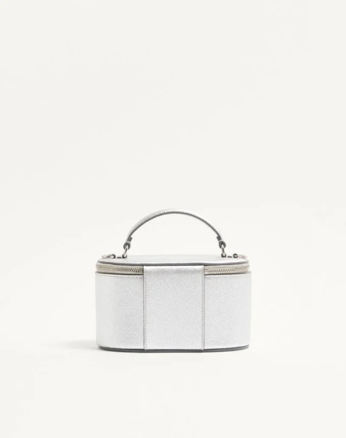 VLogo Signature Mini Vanity Bag din piele de vițel laminată cu textură granulată